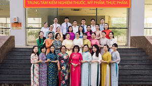 Trung tâm Kiểm nghiệm Thuốc, Mỹ phẩm, Thực phẩm TP. Cần Thơ: Hưởng ứng “Tuần lễ Áo dài” và ngày Quốc tế Phụ nữ 8/3